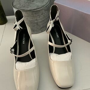 Savvy Cream Mary Jane Heels